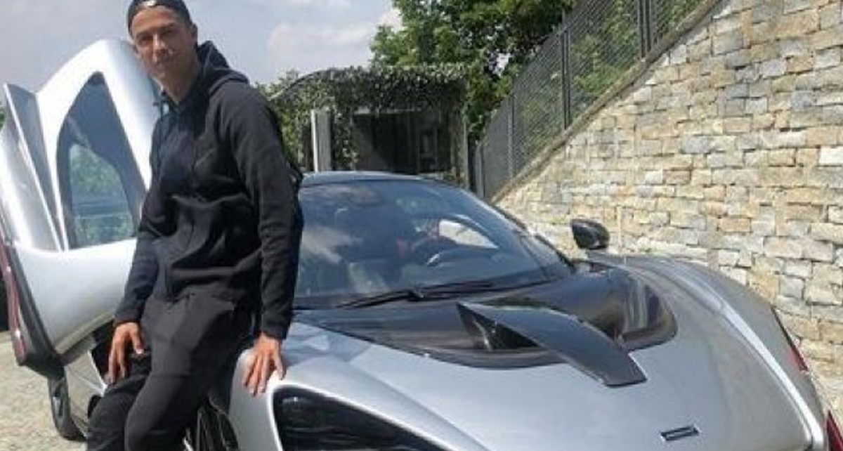 Cristiano Ronaldo Menyukai Mobil Hypercar Senilai Rp 14 Miliar