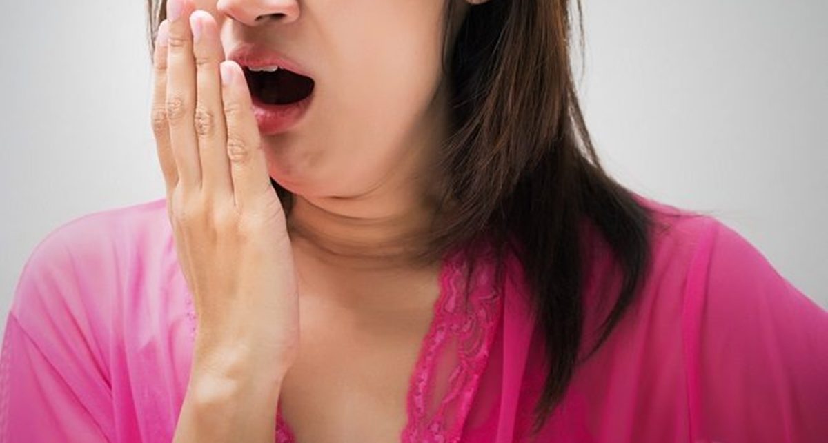 Cara menghilangkan bau mulut secara alami