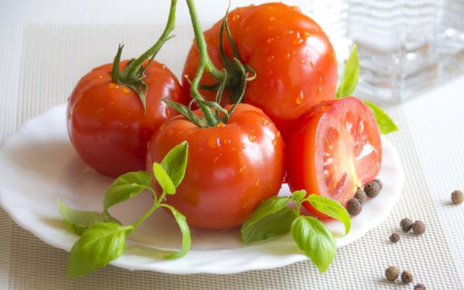 Bukti Mitos Buah Tomat Bisa Untuk Memperbesar Penis