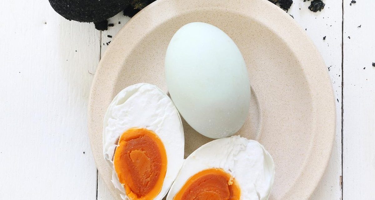 Tips Memilih Telur Asin