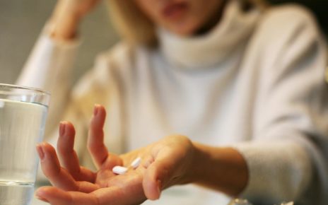 6 Kesalahan Saat Minum Obat yang Berbahaya bagi Kesehatan