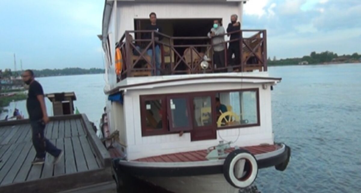 Ada Hotel Mengapung di Sungai Mahakam Sungai Mahakam tak hanya